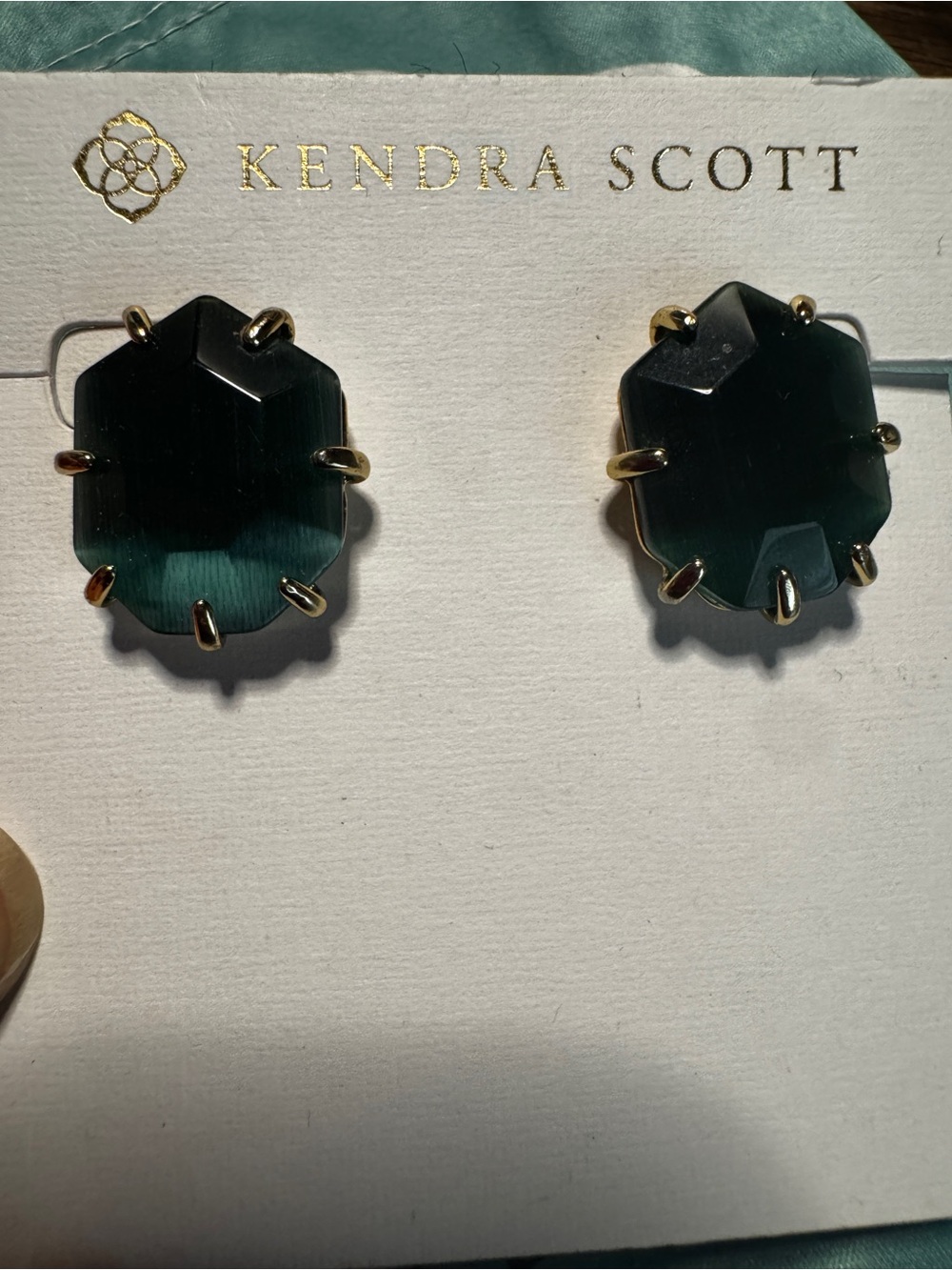 Kendra Scott Emerald Morgan Gold-Setting Stud Earrings
